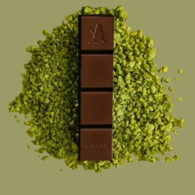 FOCUS - Premium Bicolor Chocolate with Hemp Seed, Peanut and Pistachio Oil